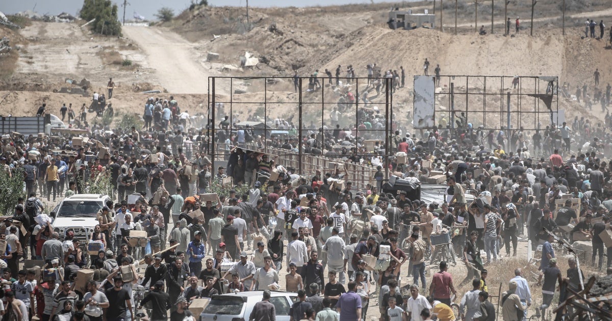 Gaza: Israeli Killings of Palestinians Seeking Food Are War Crimes