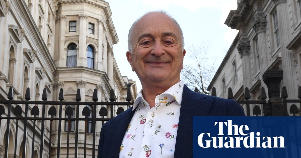 Blackadder star Tony Robinson vents anger over ‘heightism’ | Men