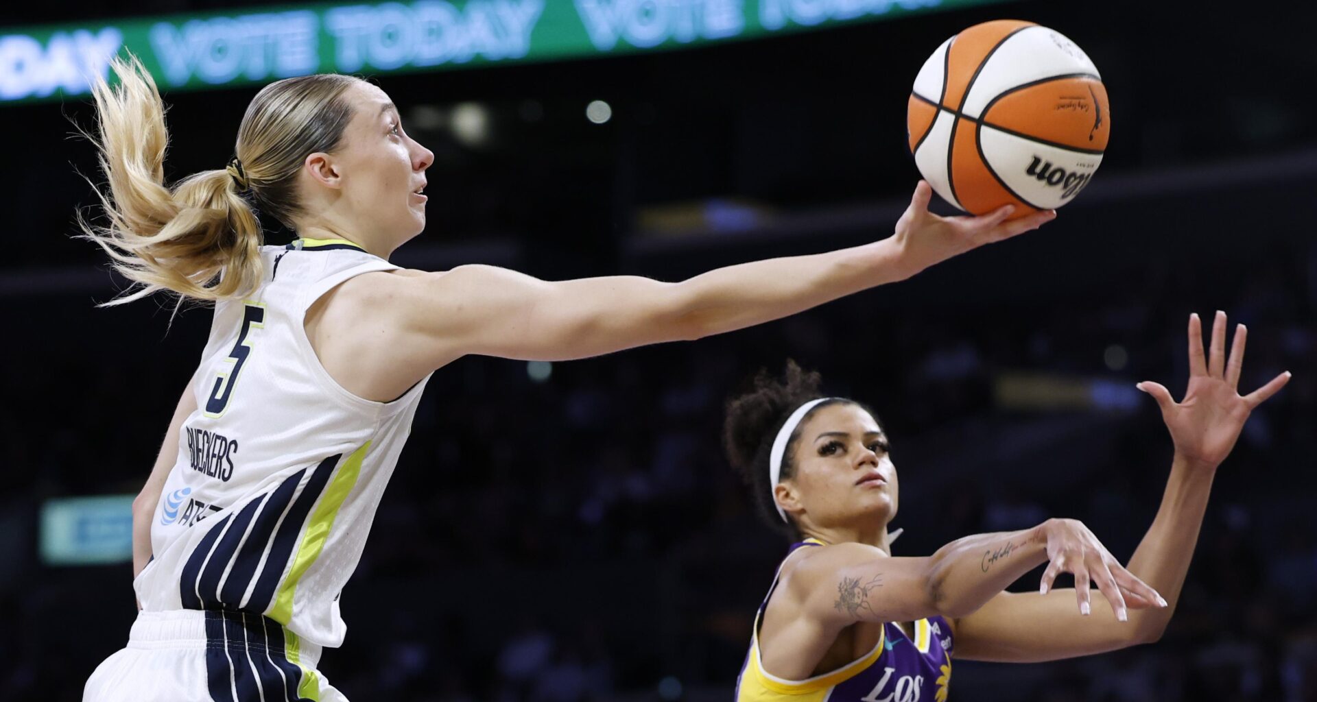 Paige Bueckers Makes History with 44-Point Game in Wings Loss as Plum Keys Sparks Win