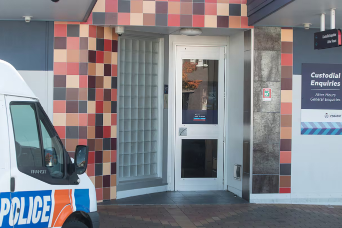 SunLive - Man jailed for spreading poo around police cell