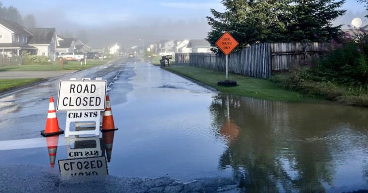 Floods from melting glacier in Juneau, Alaska, prompt evacuations and worry from residents