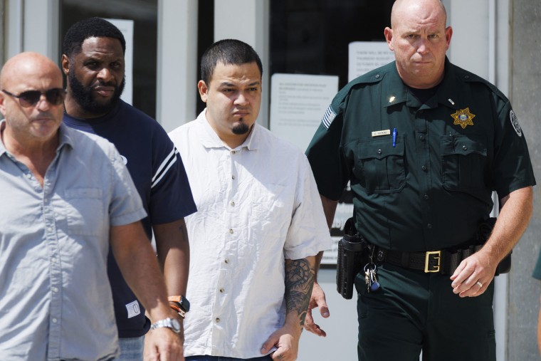 Kilmar Abrego Garcia, center, leaves the Putnam County Jail, Friday, Aug. 22, 2025, in Cookeville, Tenn. 