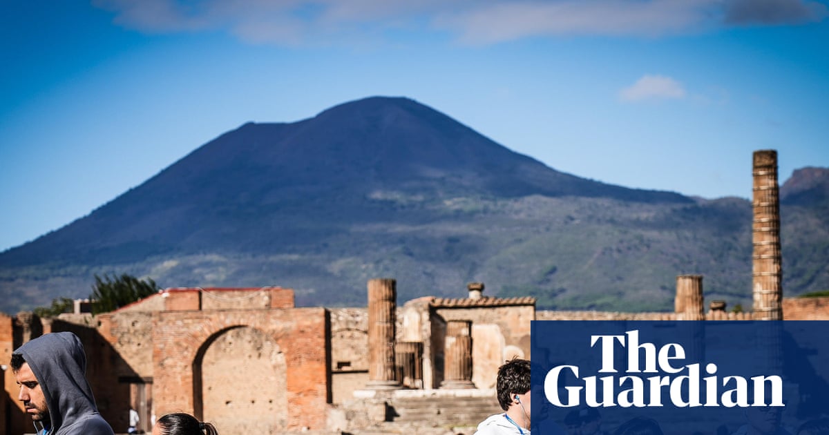 People reoccupied Pompeii after Vesuvius eruption, archaeologists find | Archaeology
