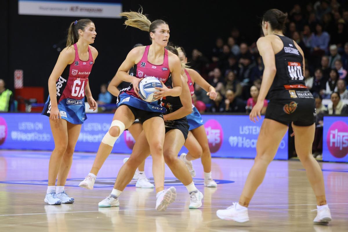 Steel co-captain signs to play in Australia