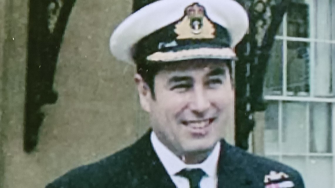 Commander John McGregor obituary: Falklands commander