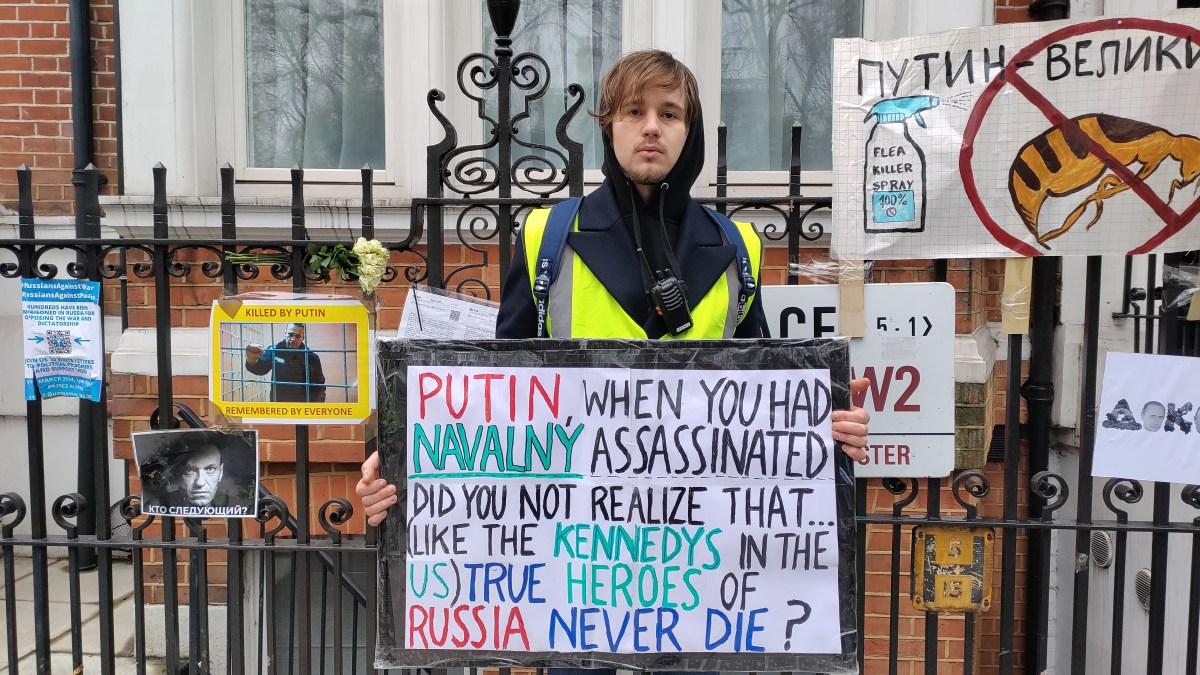 Russian anti-war dissident ‘took own life’ after asylum rejection