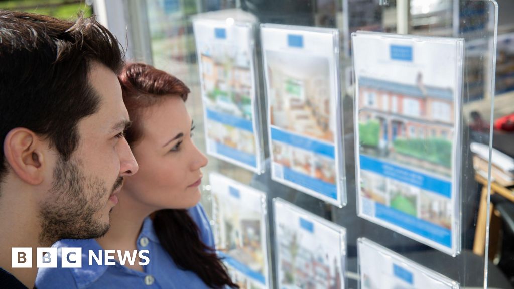 Mortgage rates below 5% for first time since Truss budget