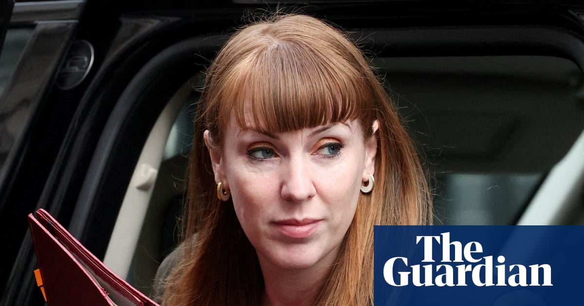 Rayner says Farage ‘failing young women’ with plan to scrap Online Safety Act | Nigel Farage