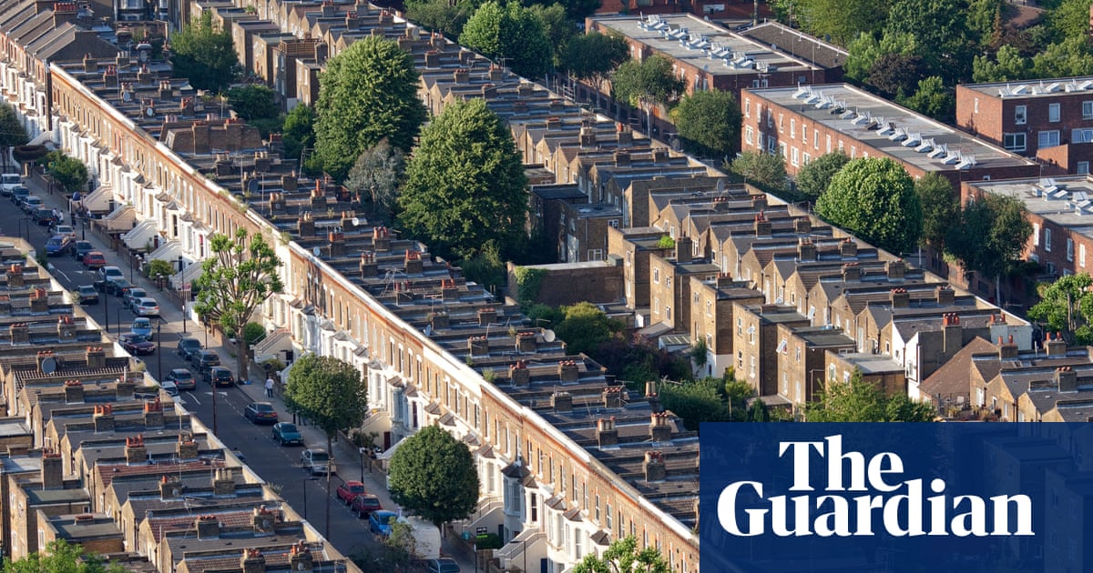Tenants in England spending ‘unaffordable’ 36% of income on rent, shows survey | Renting property
