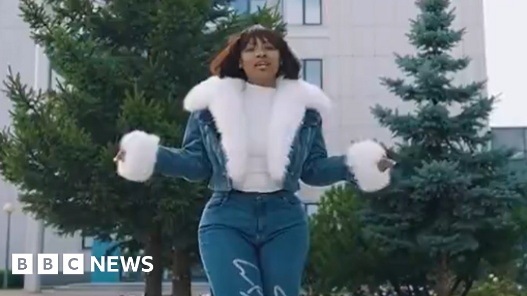 South African women warned about viral Russian job videos