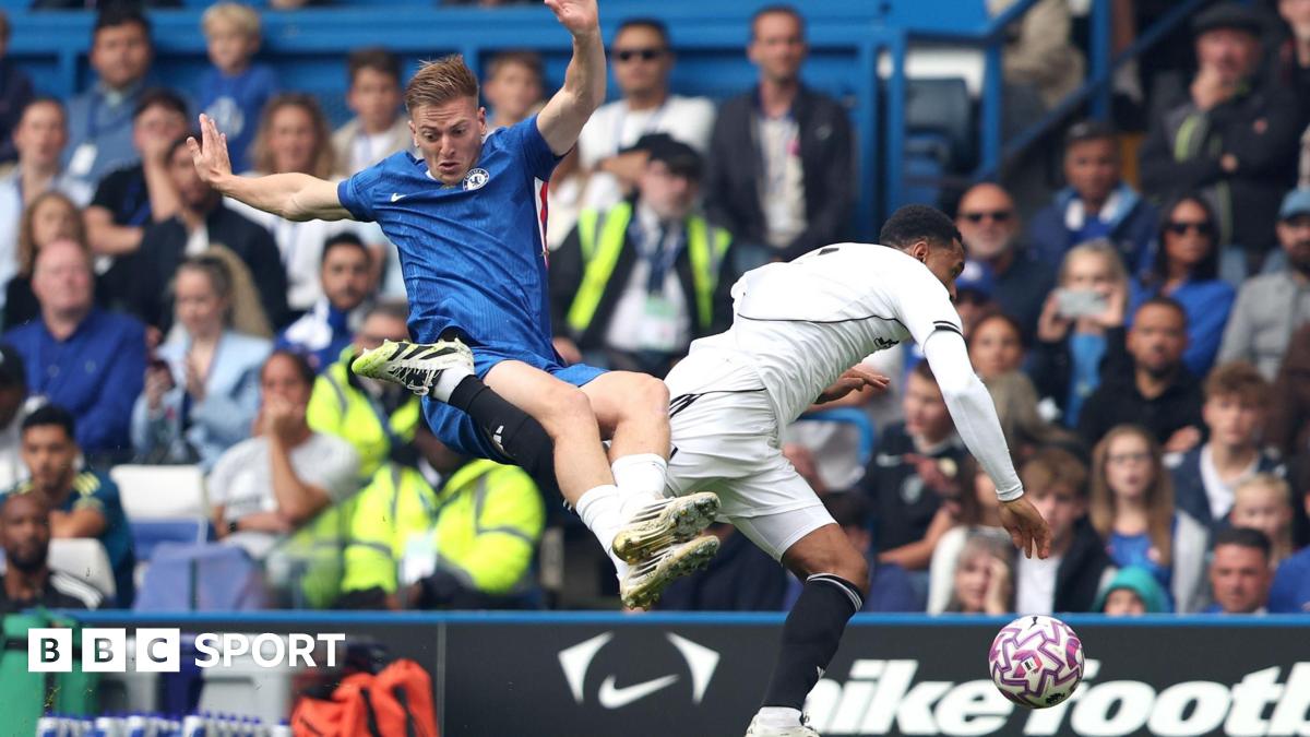 Premier League LIVE: Chelsea vs Fulham - scores, radio & updates