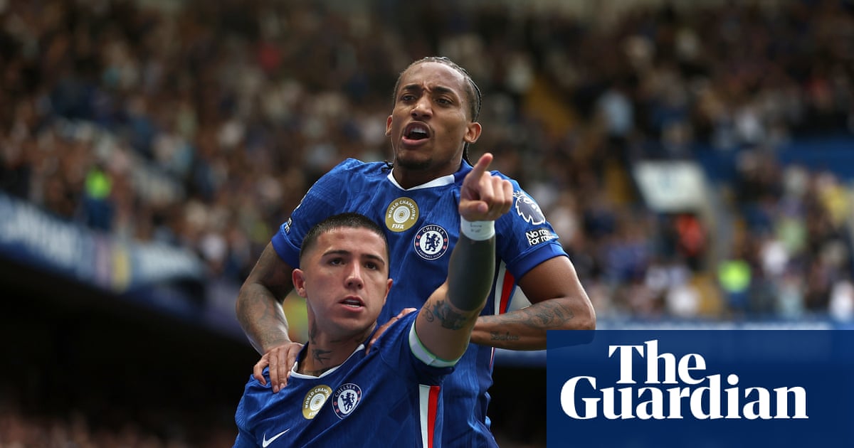 João Pedro and Fernández fire Chelsea to win against Fulham after VAR drama | Premier League
