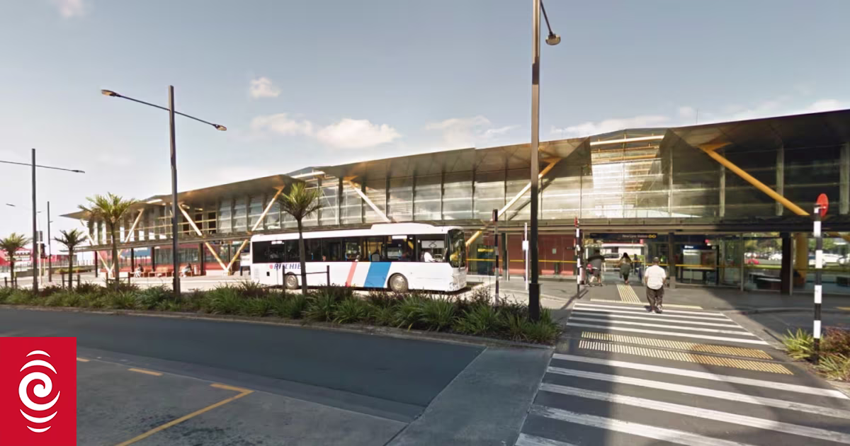 Man followed off bus by teens, beaten and robbed for watch in Auckland