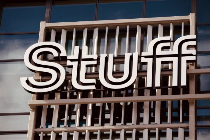 SunLive - Stuff staff to walk off the job and picket