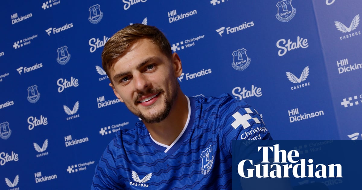 Everton seal £28m deal for Chelsea midfielder Kiernan Dewsbury-Hall | Everton