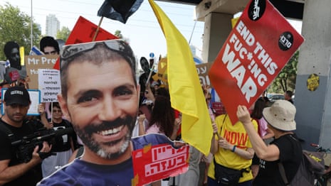 Israeli hostage families block roads to call for release of relatives – video