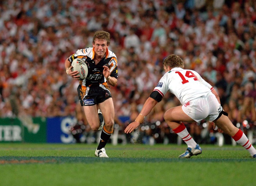 Brett Hodgson steps on the gas in the preliminary final against the Dragons.