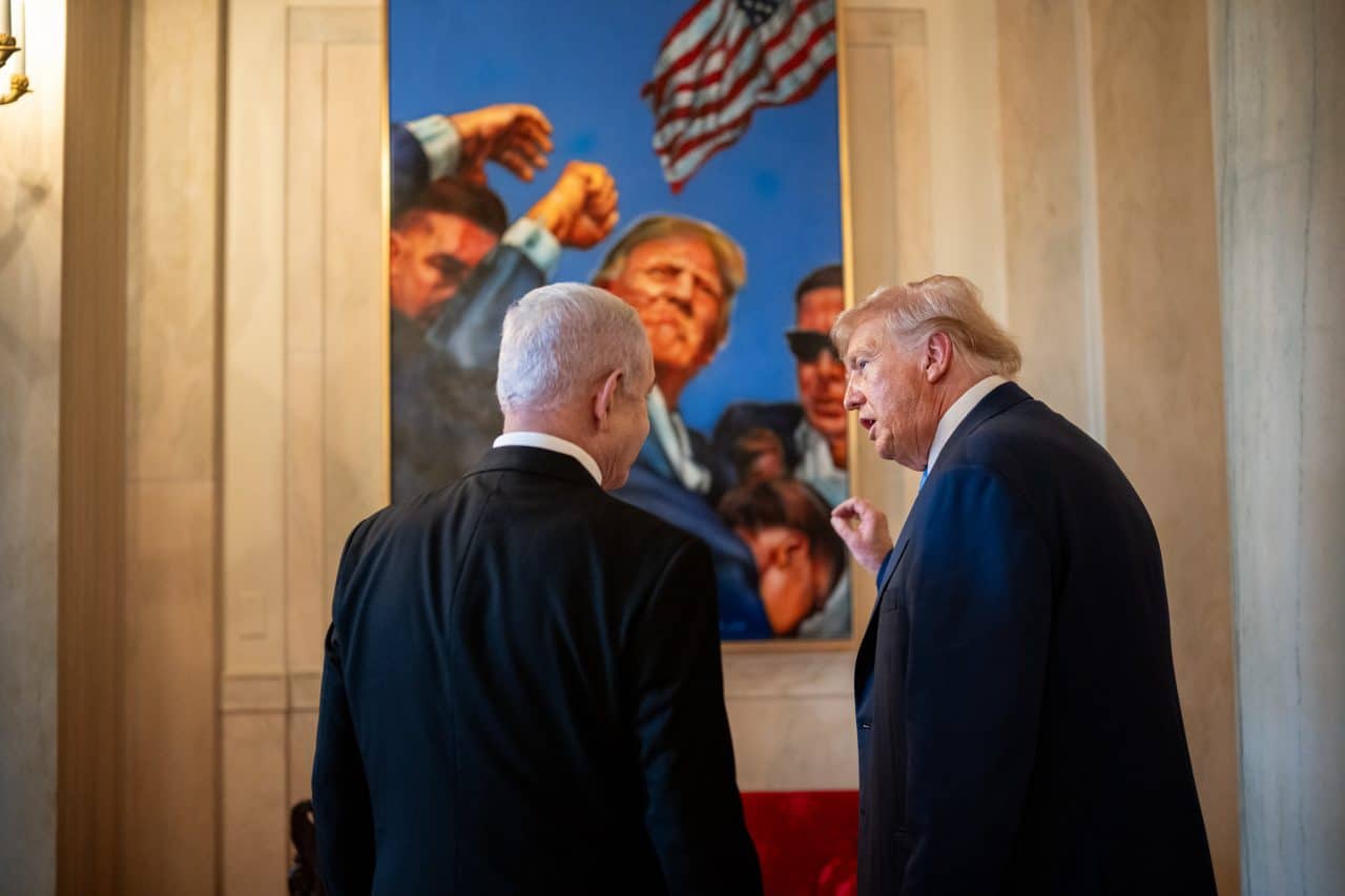 President Donald Trump and Israeli Prime Minister Benjamin Netanyahu speak before a dinner in the Blue Room, Monday, July 7, 2025, at the White House. (Official White House Photo by Daniel Torok)