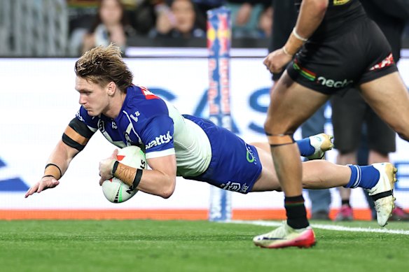 Jacob Preston flies in for a try.