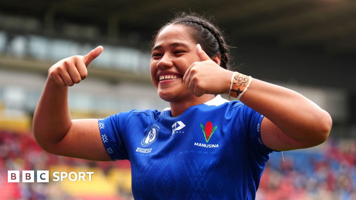 Samoa players thank their supporters after their match against Australia