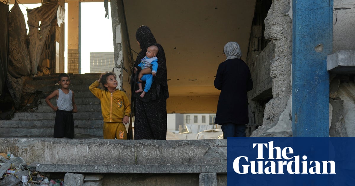 US senators demand ‘massive surge’ of baby formula and aid to be sent to Gaza | Gaza