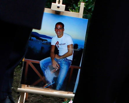 A photograph of Ilan Halimi on an easel