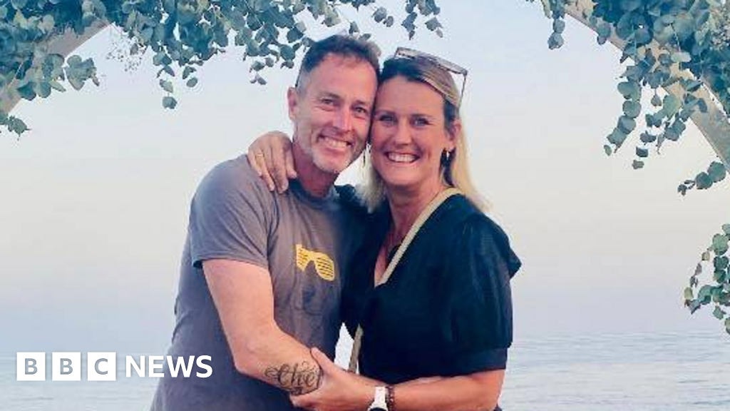 Sussex couple detained in Iran allowed to call home for first time