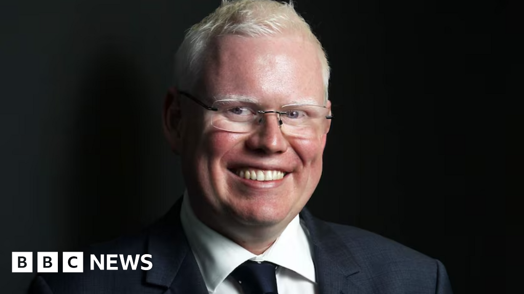 Convicted rapist quits Australian parliament after losing bid to stay