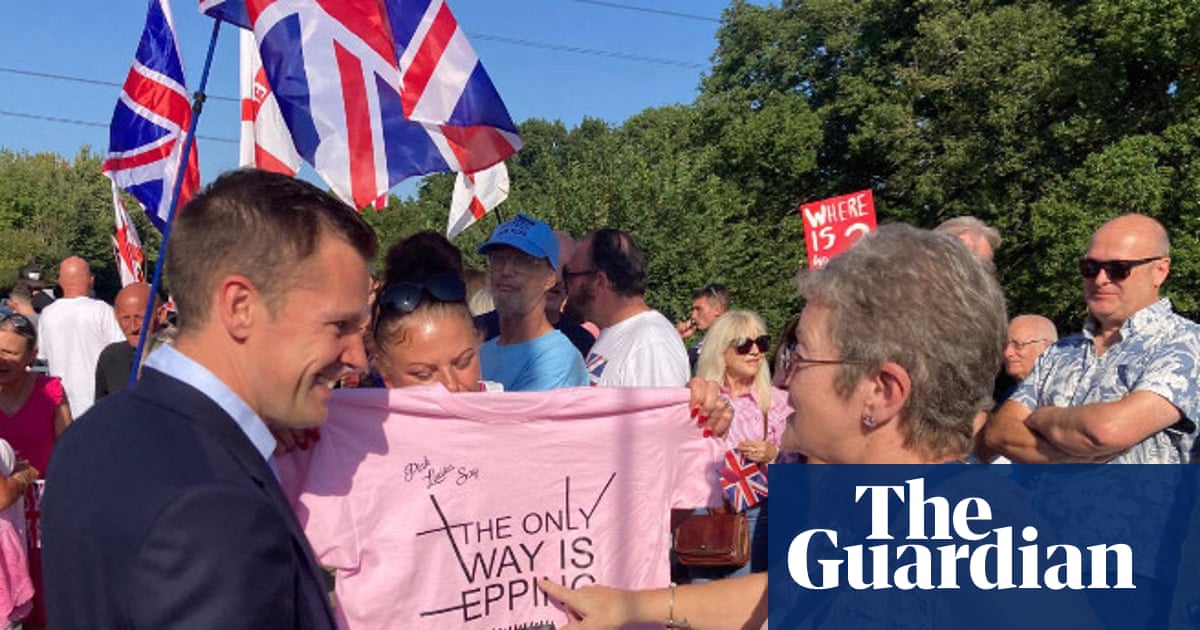 Labour condemns Robert Jenrick’s visit to rally attended by far-right activist | Robert Jenrick