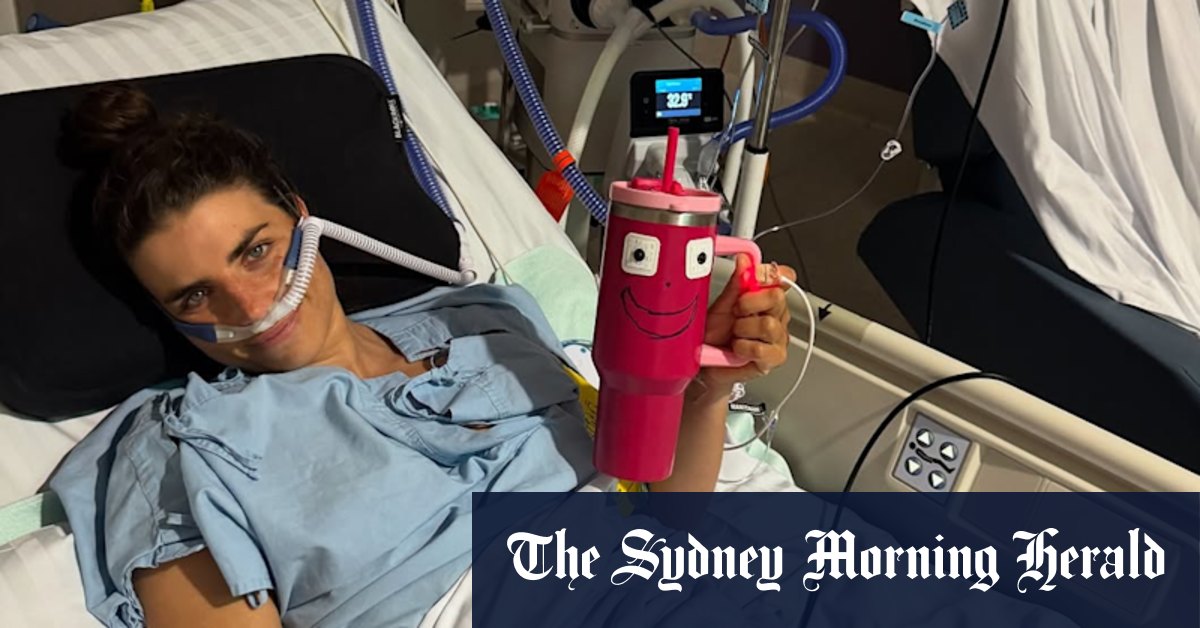 Olympic canoe champion Jess Fox recovering from surgery to remove tumour from her kidney