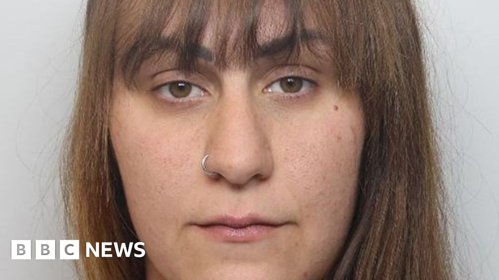 Five Wells prison officer jailed after relationship with inmate