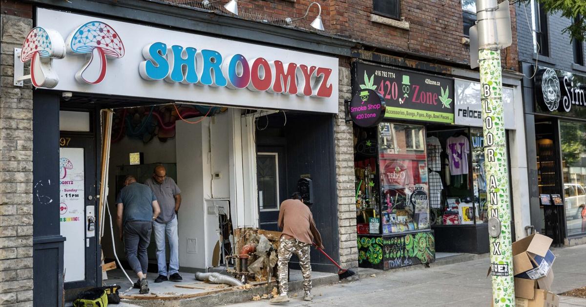 Shroomyz dispensary damaged by pickup truck overnight, marking third incident this month at the magic mushroom chain - Toronto Star