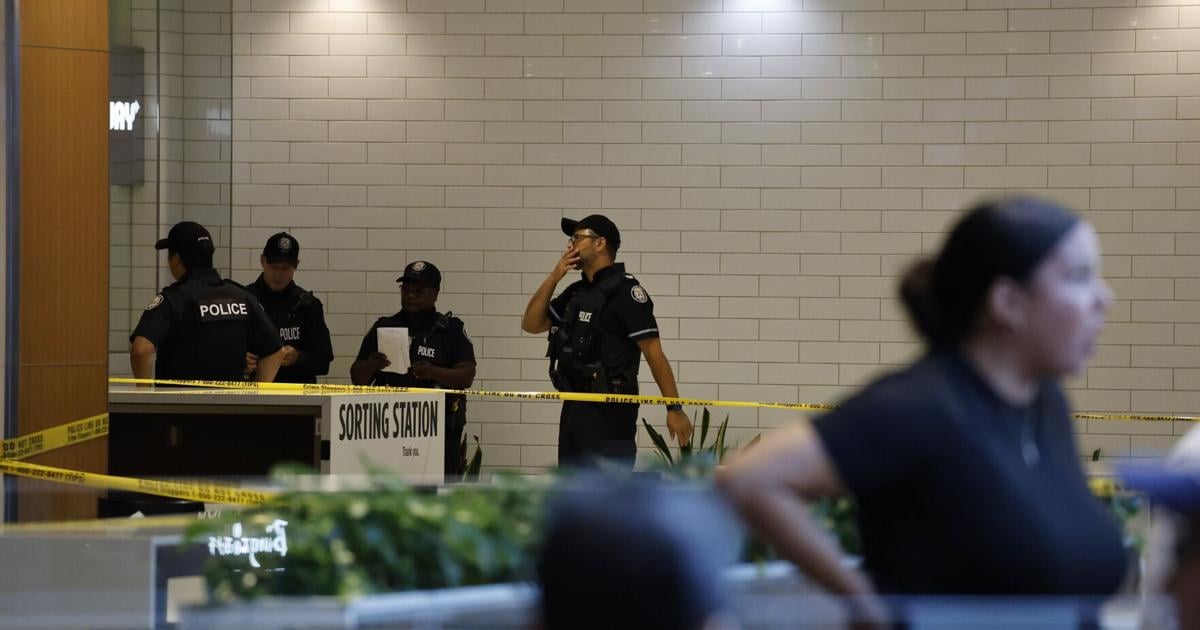 Two boys, 17, charged in fatal shooting at Scarborough Town Centre - Toronto Star