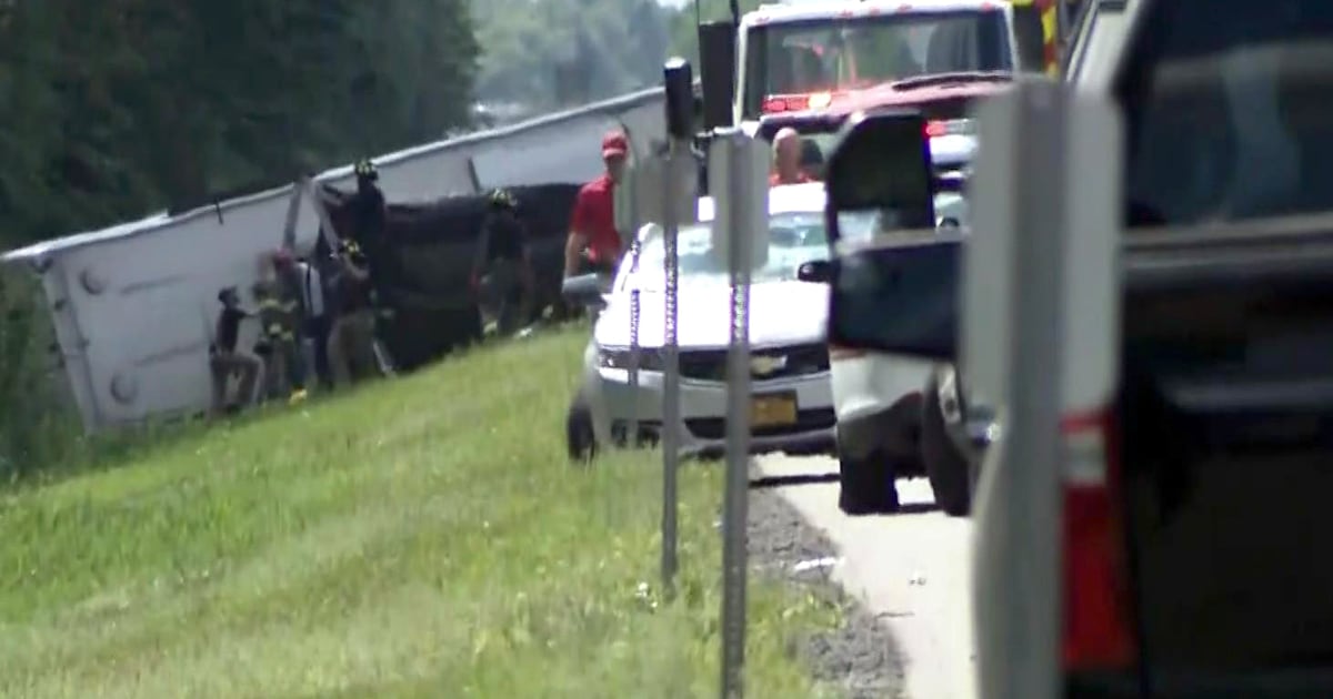 NY Thruway tour bus crash leaves many dead