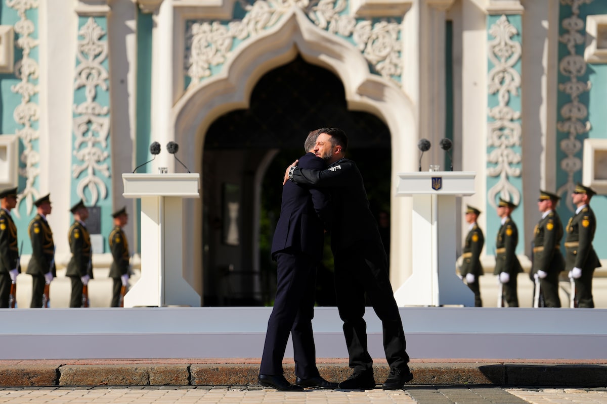 Carney pledges support for Ukraine, unveils defence aid details at Independence Day visit