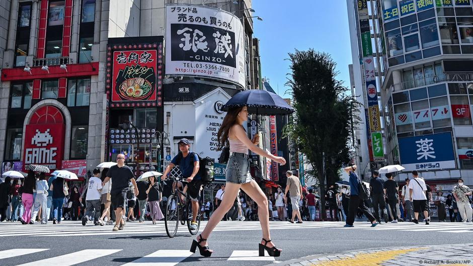Japan braces for more heat after hottest July on record – DW – 08/02/2025