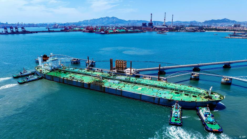 What if India and China stop buying Russian oil? – DW – 08/06/2025