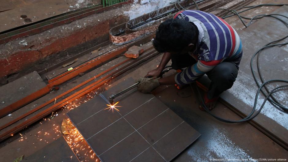 US steel tariffs leave Indian foundries gasping – DW – 08/20/2025