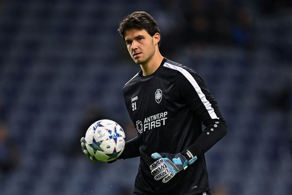 Antwerp goalkeeper Senne Lammens