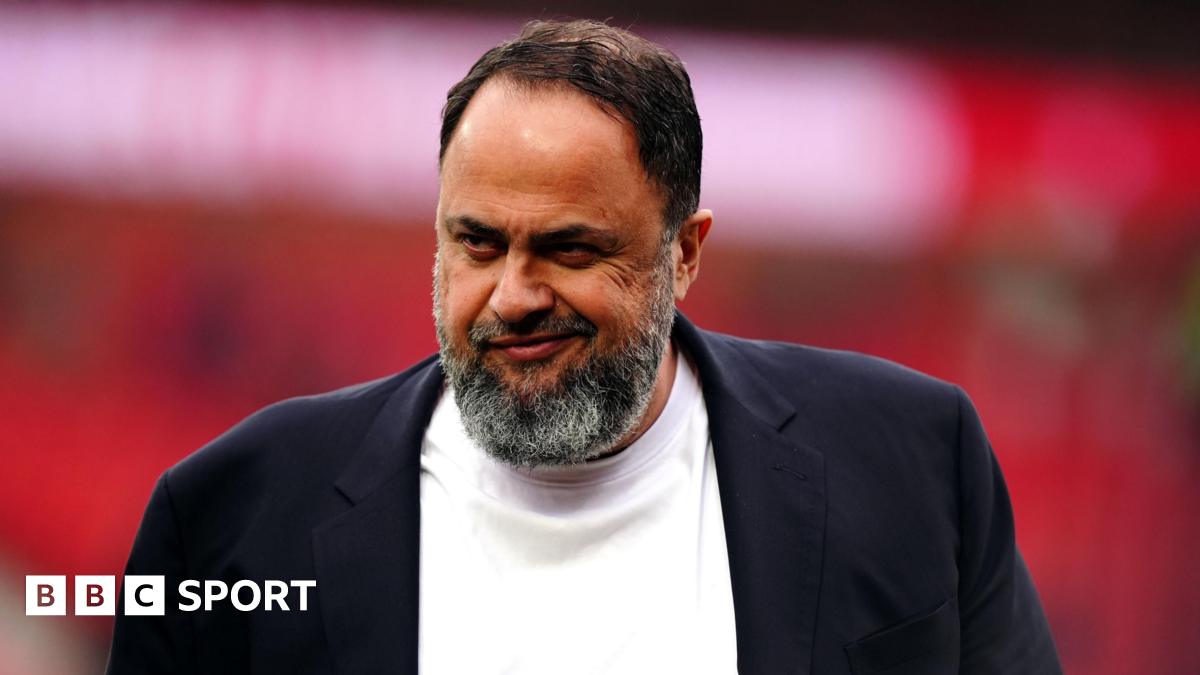 England women lift trophy