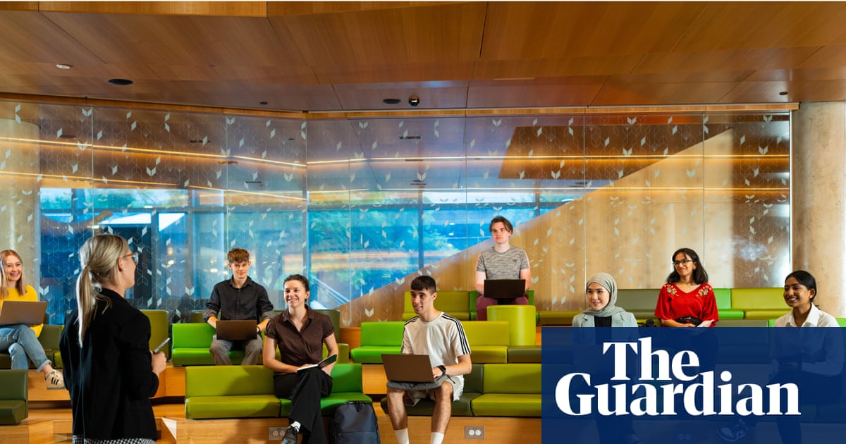 Adelaide University students and staff to stage sit-in over ‘travesty’ of fewer in-person lectures | South Australia