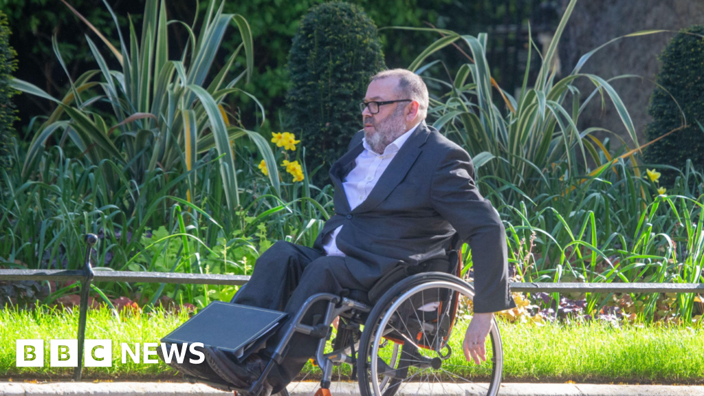 Top MoD civil servant to leave in wake of Afghan data breach