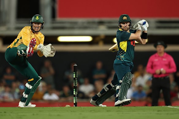 Josh Inglis of Australia is caught. 