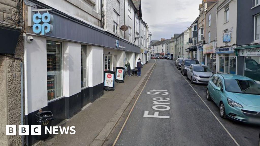 Man, 52, dies after restraining incident at Torpoint Co-op shop
