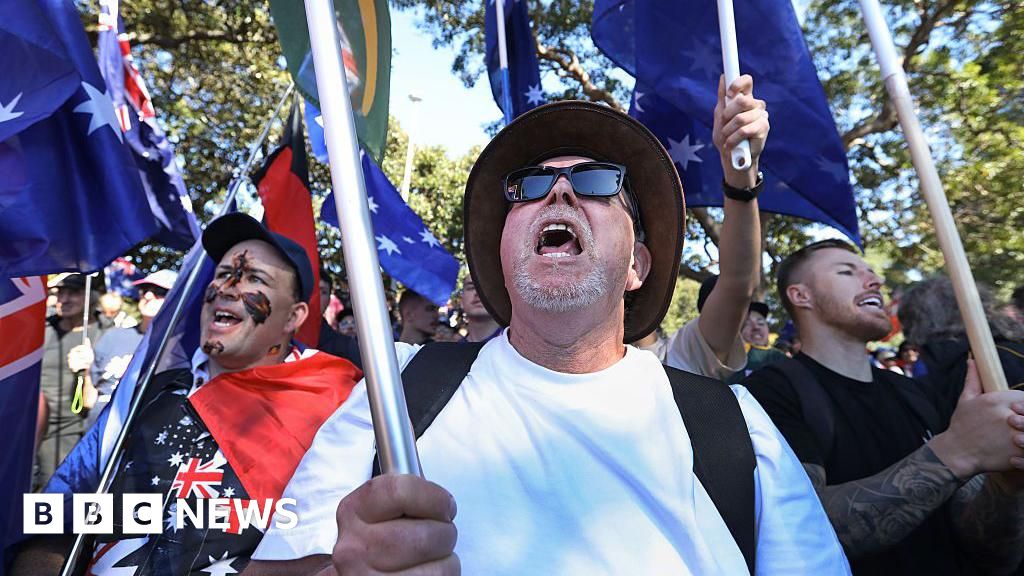 Thousands attend Australia anti-immigration rallies
