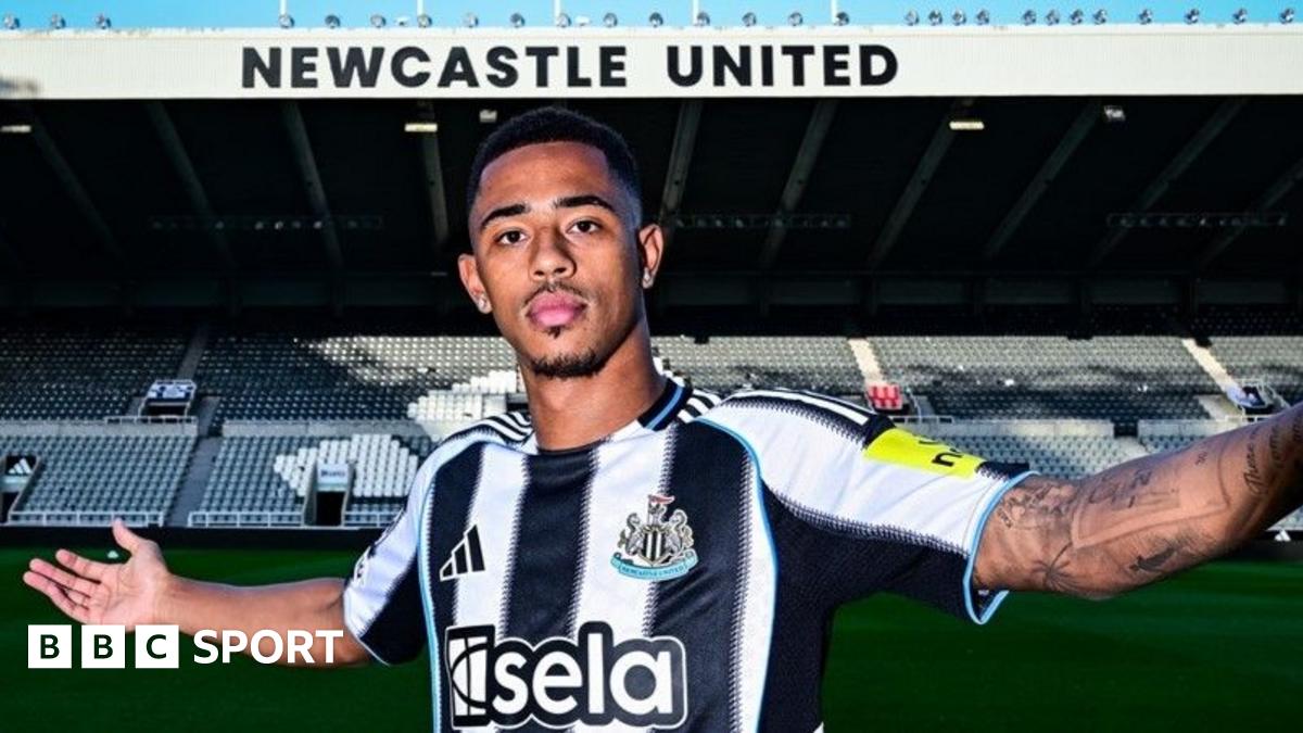Jacob Ramsey poses during his Newcastle United signing day.