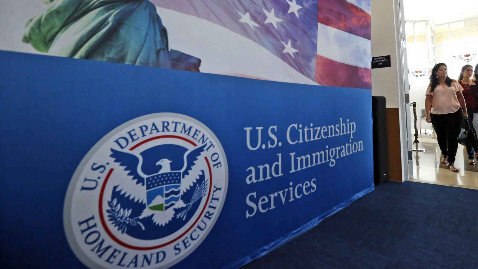 US government revives McCarthyite bans on socialism, imposes ideological litmus test on immigrants