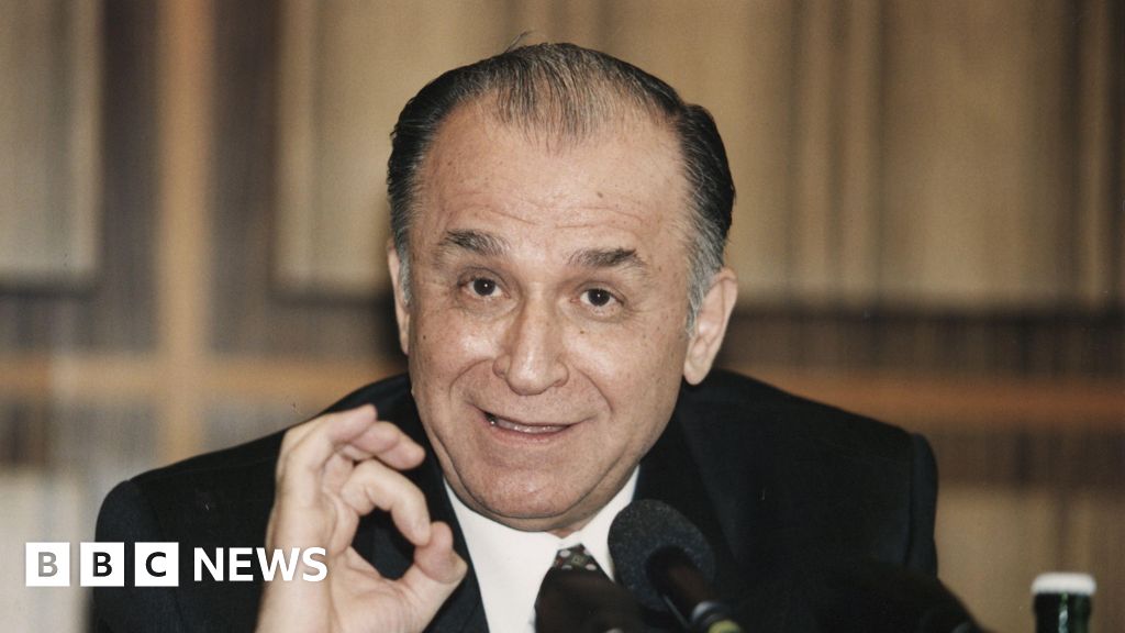 Former Romanian President Ion Iliescu dies aged 95