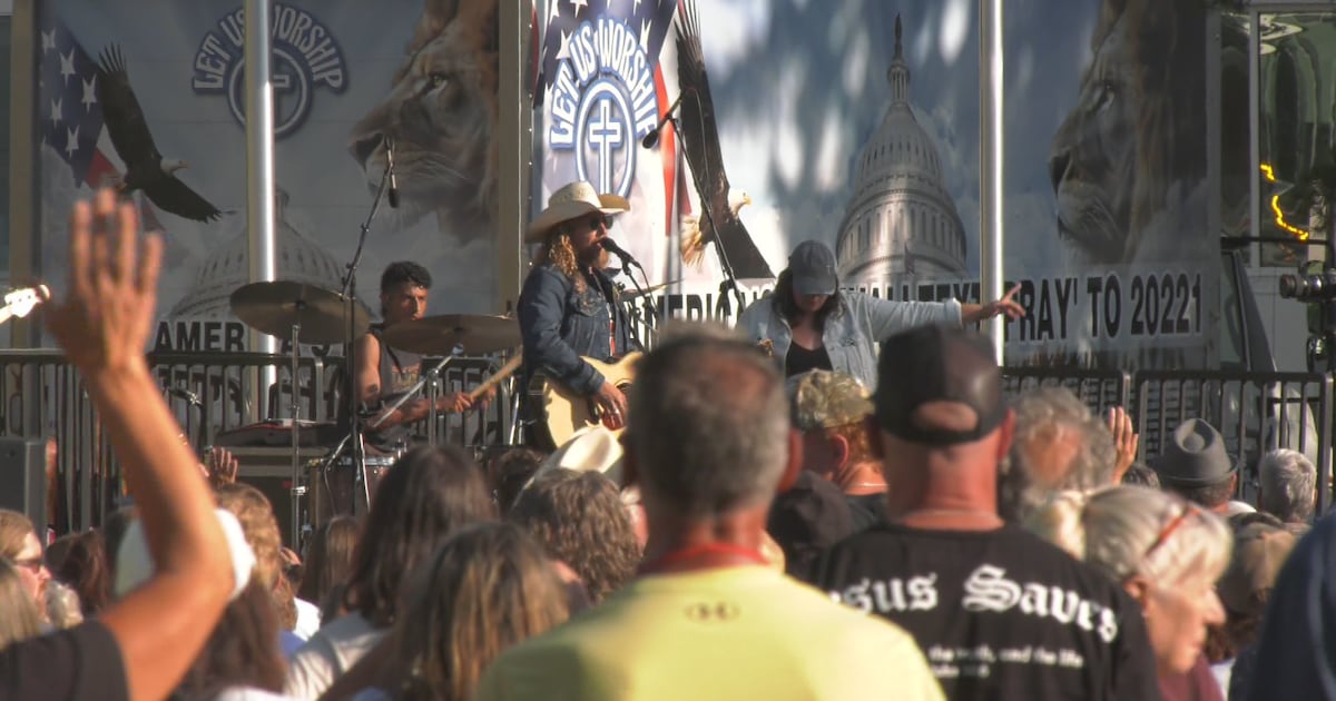 Controversial Christian concert sees mixed crowd in Edmonton - CTV News