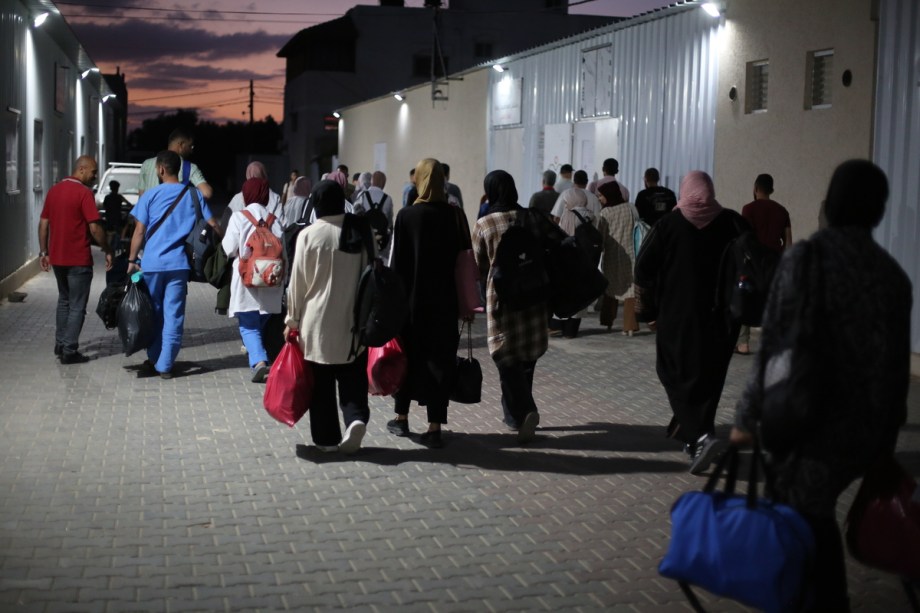 Gaza Health Ministry warns against transferring medical resources to the south – Middle East Monitor